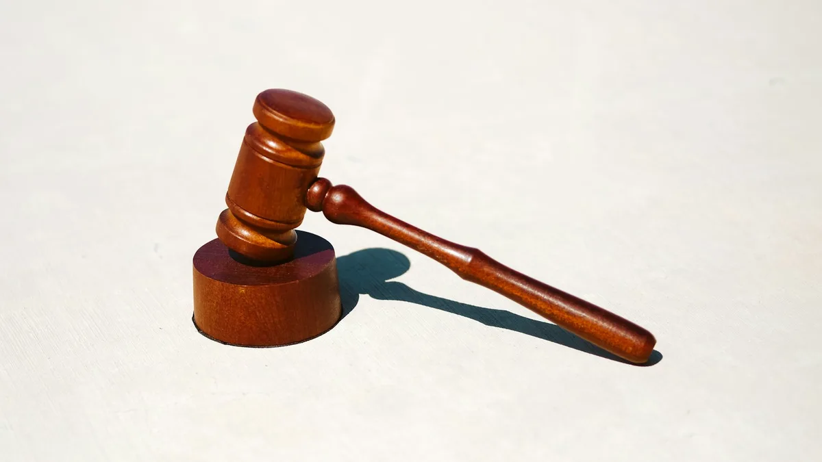 Documentos legales ante la justicia, cómo presentar una querella criminal en Chile